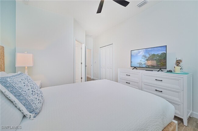 20121 Napa Loop in Estero, FL - Building Photo - Building Photo