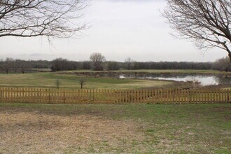 6213 Covington Dr in Rowlett, TX - Foto de edificio - Building Photo