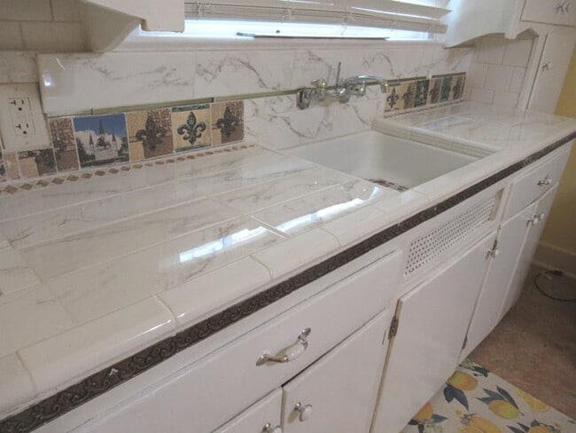 7707 Green St, Unit 7707 Green St. N.O.70118 in New Orleans, LA - Foto de edificio - Building Photo