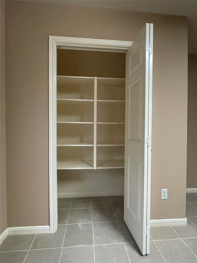 property at 14223 Bishop Bend Ln