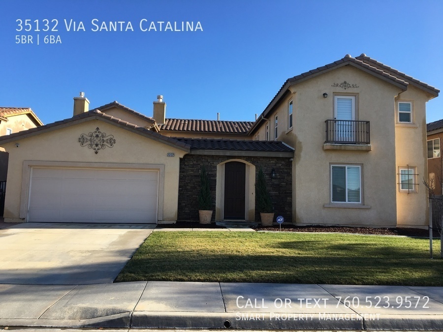 35132 Via Santa Catalina in Winchester, CA - Building Photo