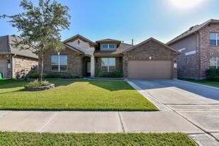 23519 Verona River Dr