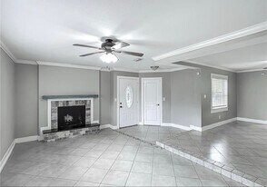 3702 W Reynolds St in Plant City, FL - Building Photo