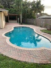 6721 NW 26th Ave in Fort Lauderdale, FL - Building Photo - Building Photo