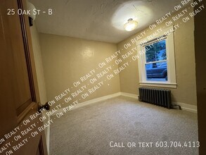 25 Oak St in Franklin, NH - Building Photo - Building Photo