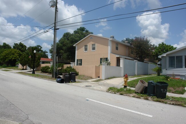 850 E Lime St in Lakeland, FL - Building Photo - Building Photo