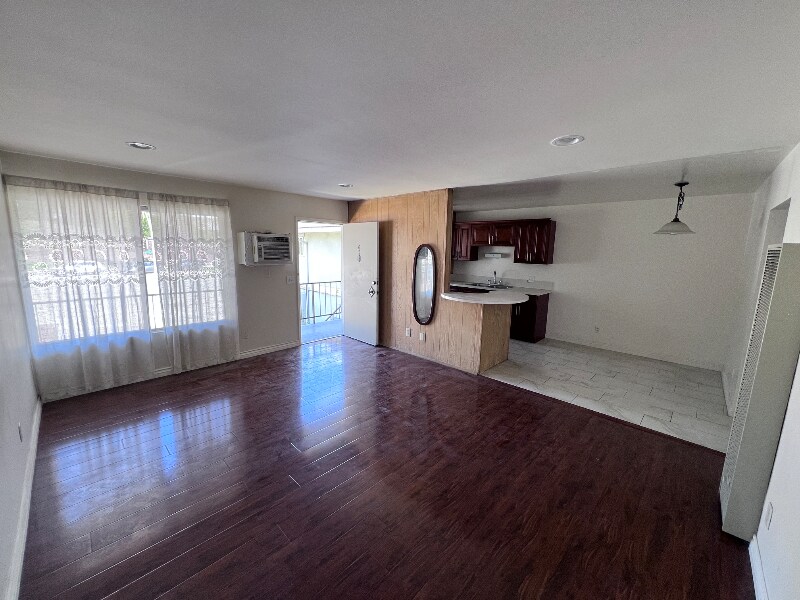305 N Vinedo Ave in Pasadena, CA - Building Photo