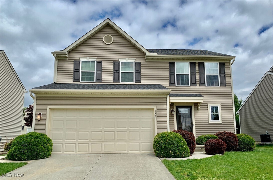 147 Northwood Ln in Tallmadge, OH - Building Photo