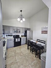 712 N Santa Barbara in Mesa, AZ - Building Photo - Building Photo