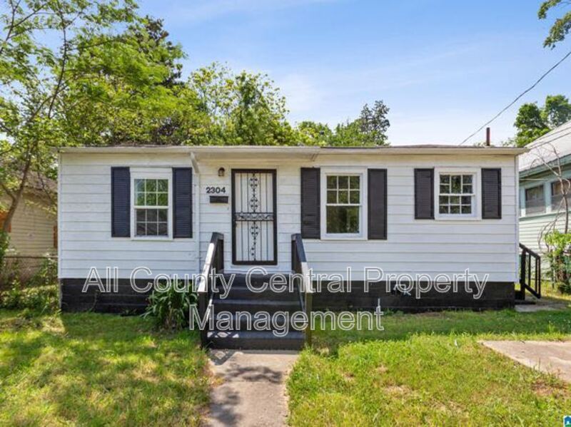 2304 Eufaula Ave in Birmingham, AL - Building Photo