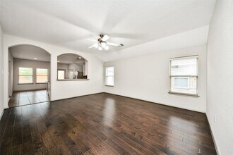 26131 Travis Brook Dr in Richmond, TX - Building Photo - Building Photo