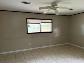 13629 Goodwood Dr, Unit 1B-4K-139 in Baton Rouge, LA - Foto de edificio - Building Photo