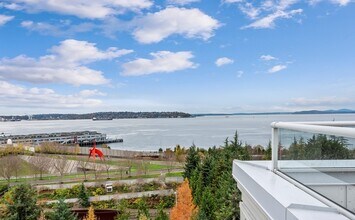 3028 Western Ave, Unit 505 in Seattle, WA - Building Photo - Building Photo