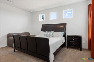 149 Cutleaf in San Marcos, TX - Foto de edificio - Building Photo