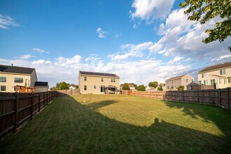 442 Windett Ridge Rd in Yorkville, IL - Building Photo - Building Photo