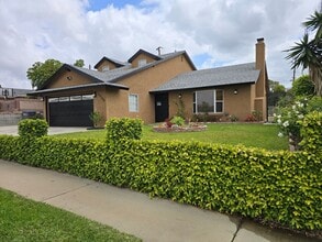 19304 Coslin Ave in Carson, CA - Building Photo - Building Photo