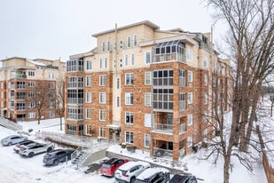 Domaine Duvernay in Laval, QC - Building Photo