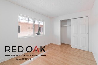 13910 Sayre St in Los Angeles, CA - Building Photo - Building Photo
