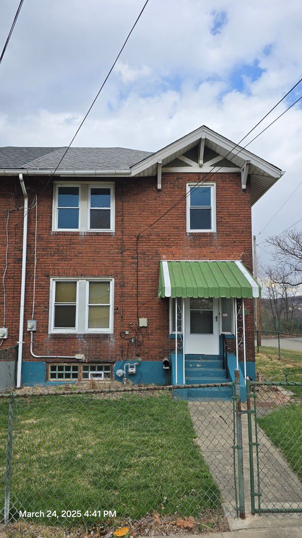 property at 1017 Wool St