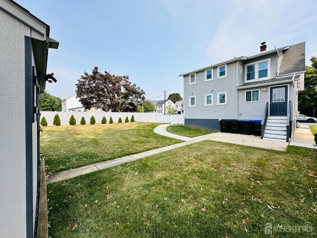 147 Joseph St in East Brunswick, NJ - Building Photo - Building Photo