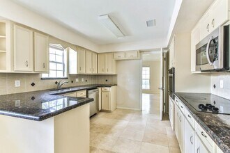 3839 Sun Valley Dr in Houston, TX - Building Photo - Building Photo