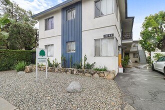 1641 Westgate Avenue, in Los Angeles, CA - Foto de edificio - Building Photo