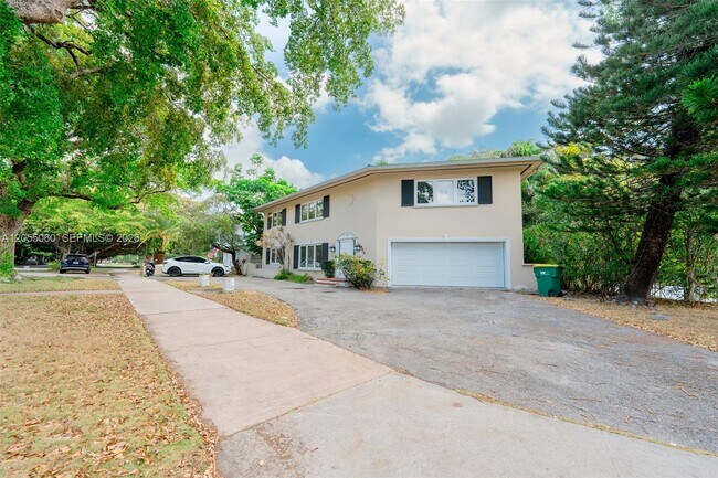 property at 580 University Dr