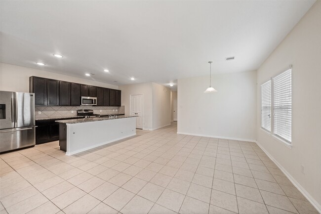 property at 2516 Pearl Ct