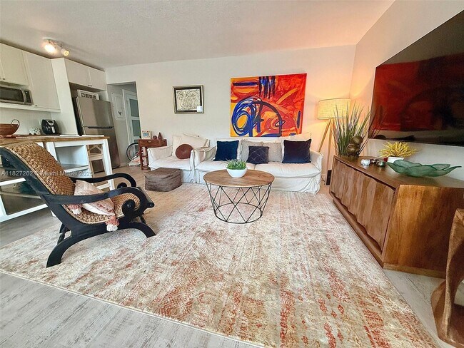 224 Meridian Ave in Miami Beach, FL - Building Photo - Building Photo