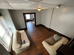 81 E Norwich Ave in Columbus, OH - Building Photo - Building Photo