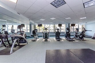 322 E Central Blvd in Orlando, FL - Building Photo - Building Photo