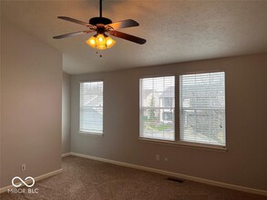 17219 Futch Way in Westfield, IN - Foto de edificio - Building Photo