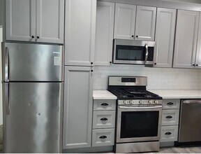 119 S Westmoreland Ave, Unit 119 in Los Angeles, CA - Foto de edificio - Building Photo