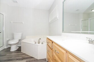 8471 Cross Point Dr in Olive Branch, MS - Building Photo - Building Photo