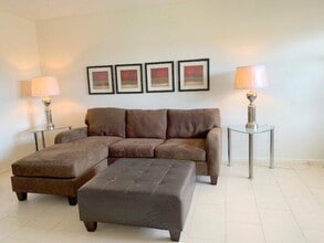 545 Fanshaw M in Boca Raton, FL - Building Photo - Building Photo