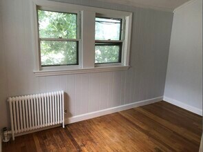114 E Squantum St, Unit 2L in Quincy, MA - Building Photo - Building Photo