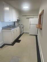 833 Crawford Dr in Peterborough, ON - Building Photo - Building Photo