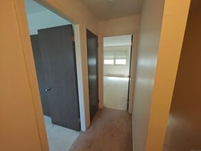 18 Broadview Hts in Thomaston, CT - Building Photo - Building Photo