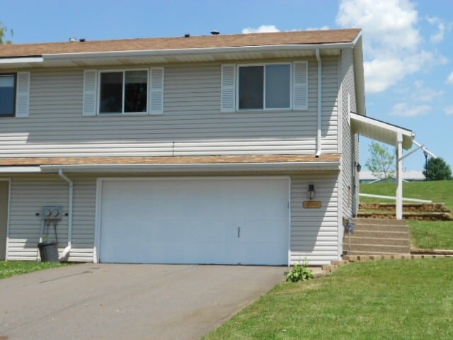 property at 16940 Glencoe Ave