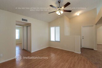 6335 E Brown Rd in Mesa, AZ - Foto de edificio - Building Photo