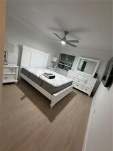 1028 Apollo Beach Blvd in Apollo Beach, FL - Building Photo - Building Photo