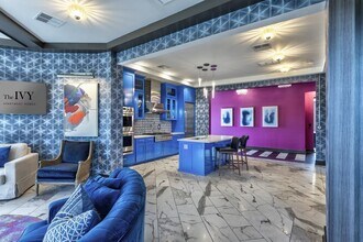 The Ivy Apartment Homes in Louisville, KY - Foto de edificio - Building Photo