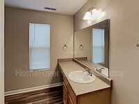 124 Lockport Dr photo'