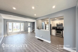 301 Garden St in Whitby, ON - Building Photo - Building Photo