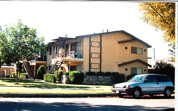 1209 W Rosewood Ct in Ontario, CA - Building Photo - Building Photo