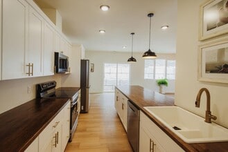20220 Frog Pond Ct in Whitewood, SD - Building Photo - Building Photo