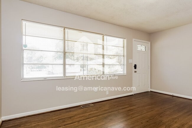 6825 6th Ave S in Birmingham, AL - Building Photo - Building Photo