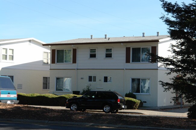 830 El Camino Real in Millbrae, CA - Foto de edificio - Building Photo