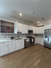 104 Warren St, Unit 7A in Boston, MA - Building Photo - Building Photo