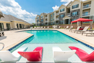 Aventura at Maryland Oaks in St. Louis, MO - Building Photo - Building Photo